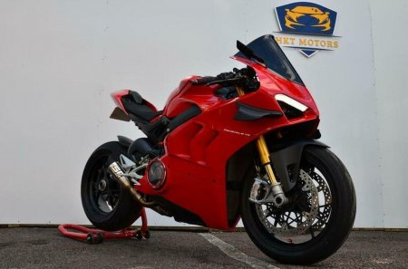 DUCATI