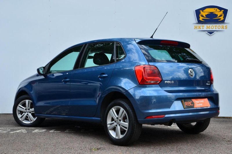 VOLKSWAGEN POLO