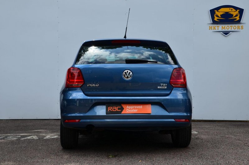VOLKSWAGEN POLO