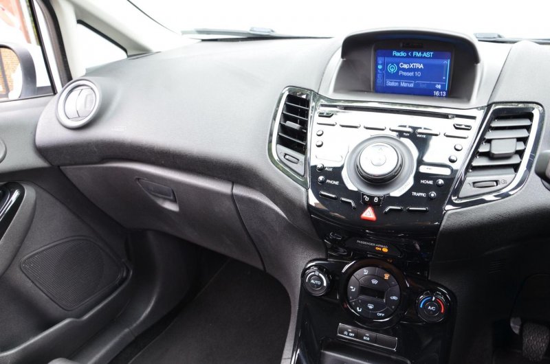 FORD FIESTA