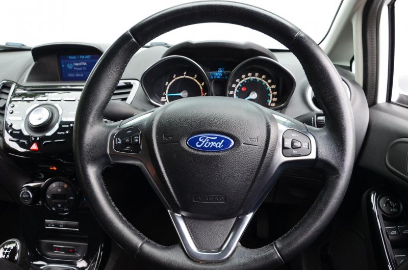 FORD FIESTA