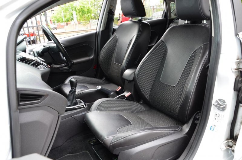 FORD FIESTA