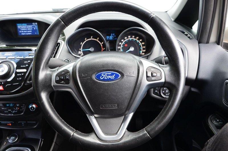 FORD B-MAX