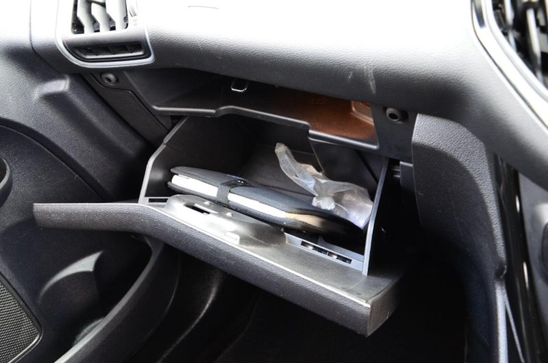 FORD B-MAX
