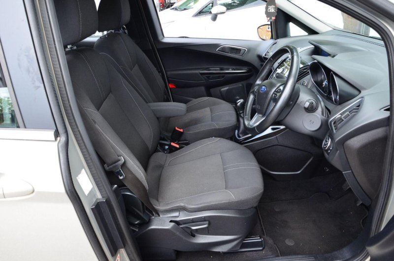 FORD B-MAX