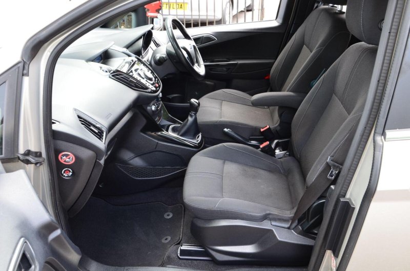 FORD B-MAX