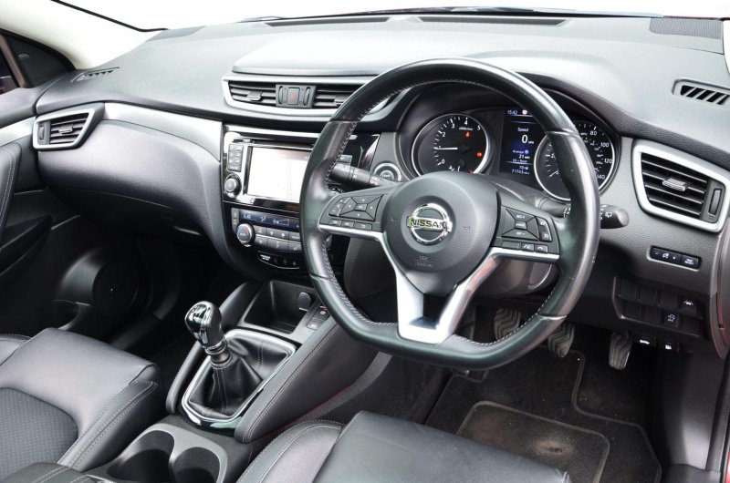 NISSAN QASHQAI