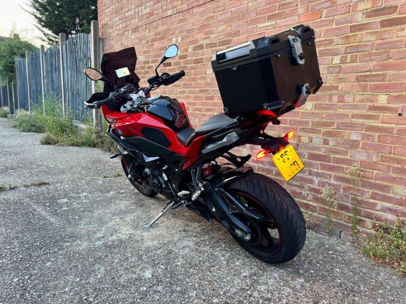 BMW S1000XR
