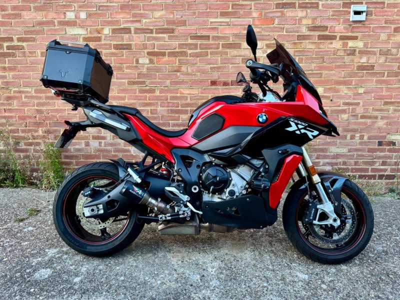 BMW S1000XR