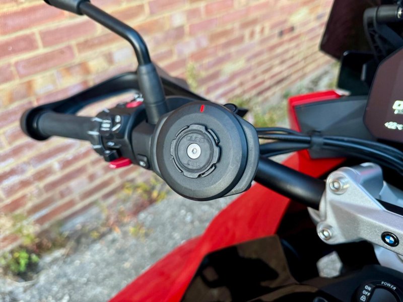 BMW S1000XR